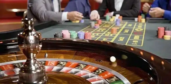 Pengingat verifikasi dan tanggung jawab 18+